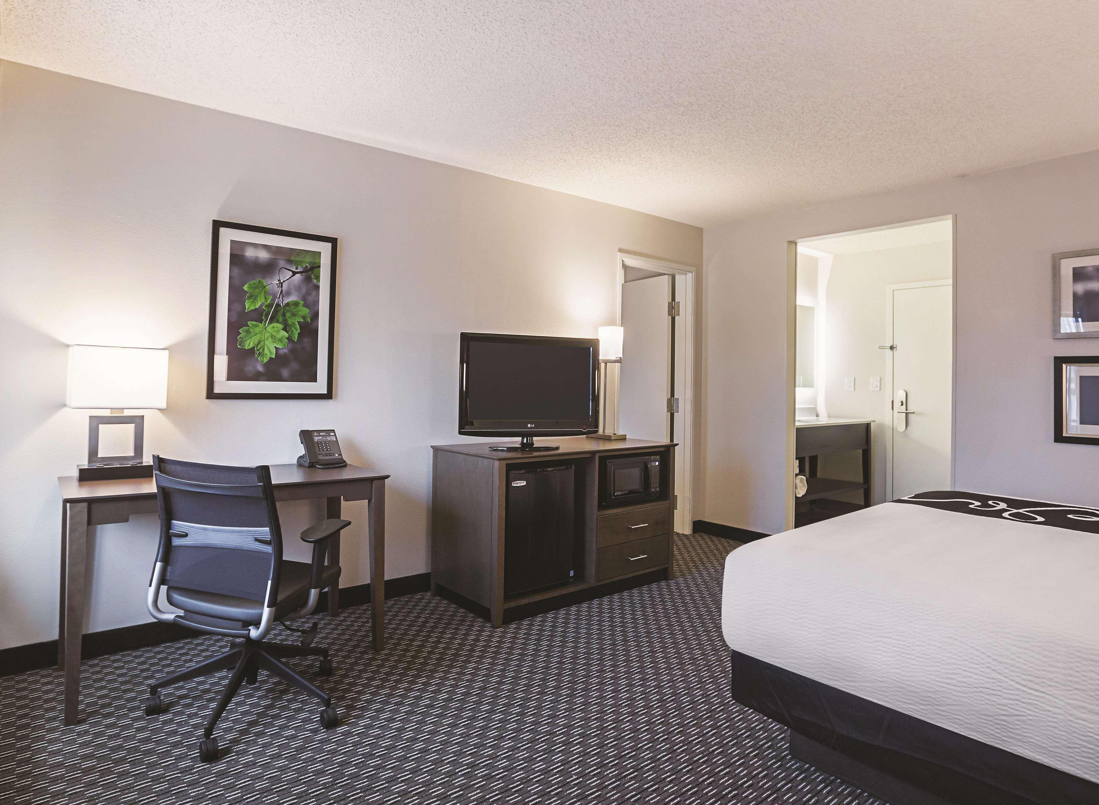Готель La Quinta By Wyndham Atlanta Midtown - Buckhead Екстер'єр фото