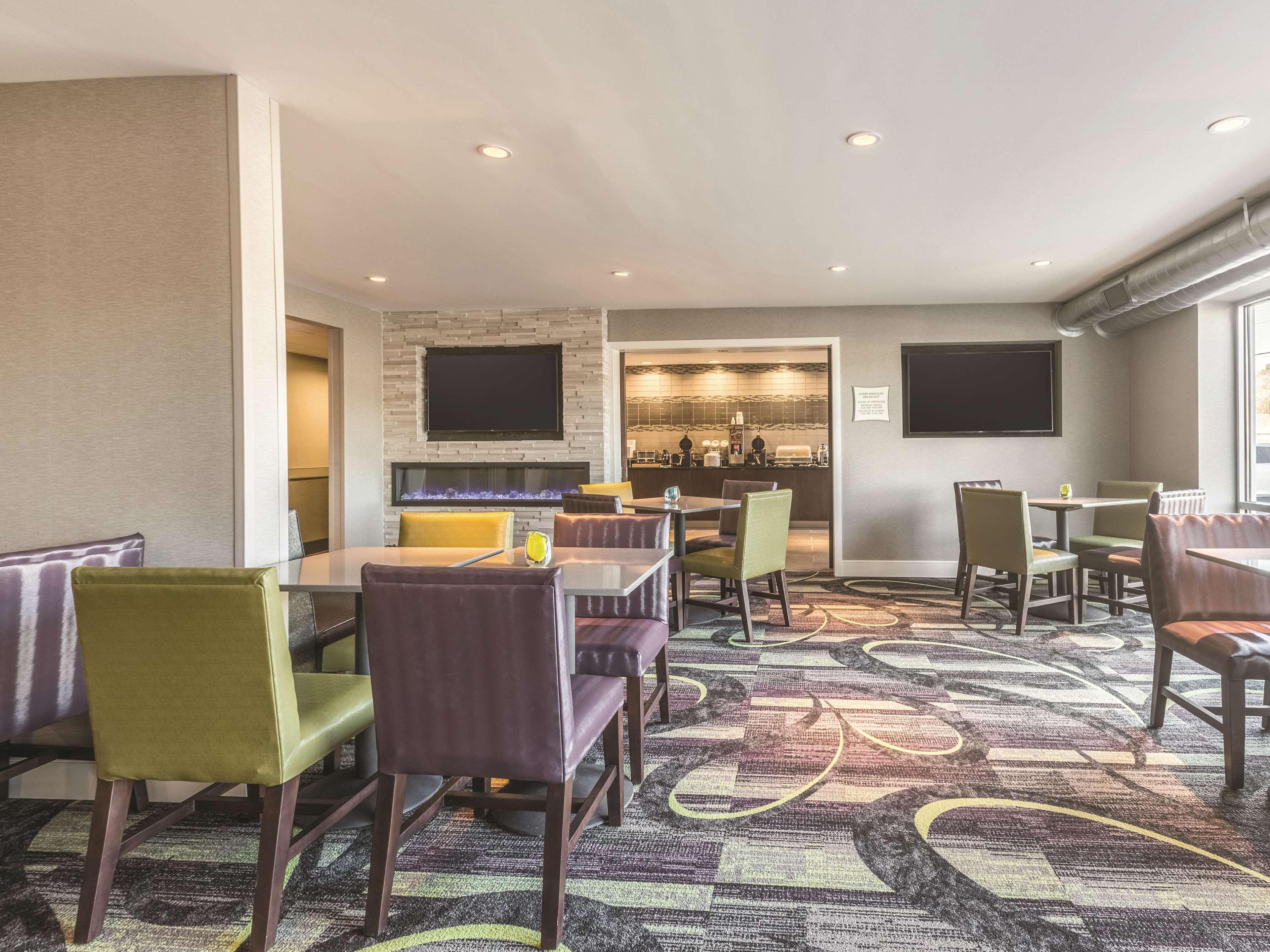 Готель La Quinta By Wyndham Atlanta Midtown - Buckhead Екстер'єр фото