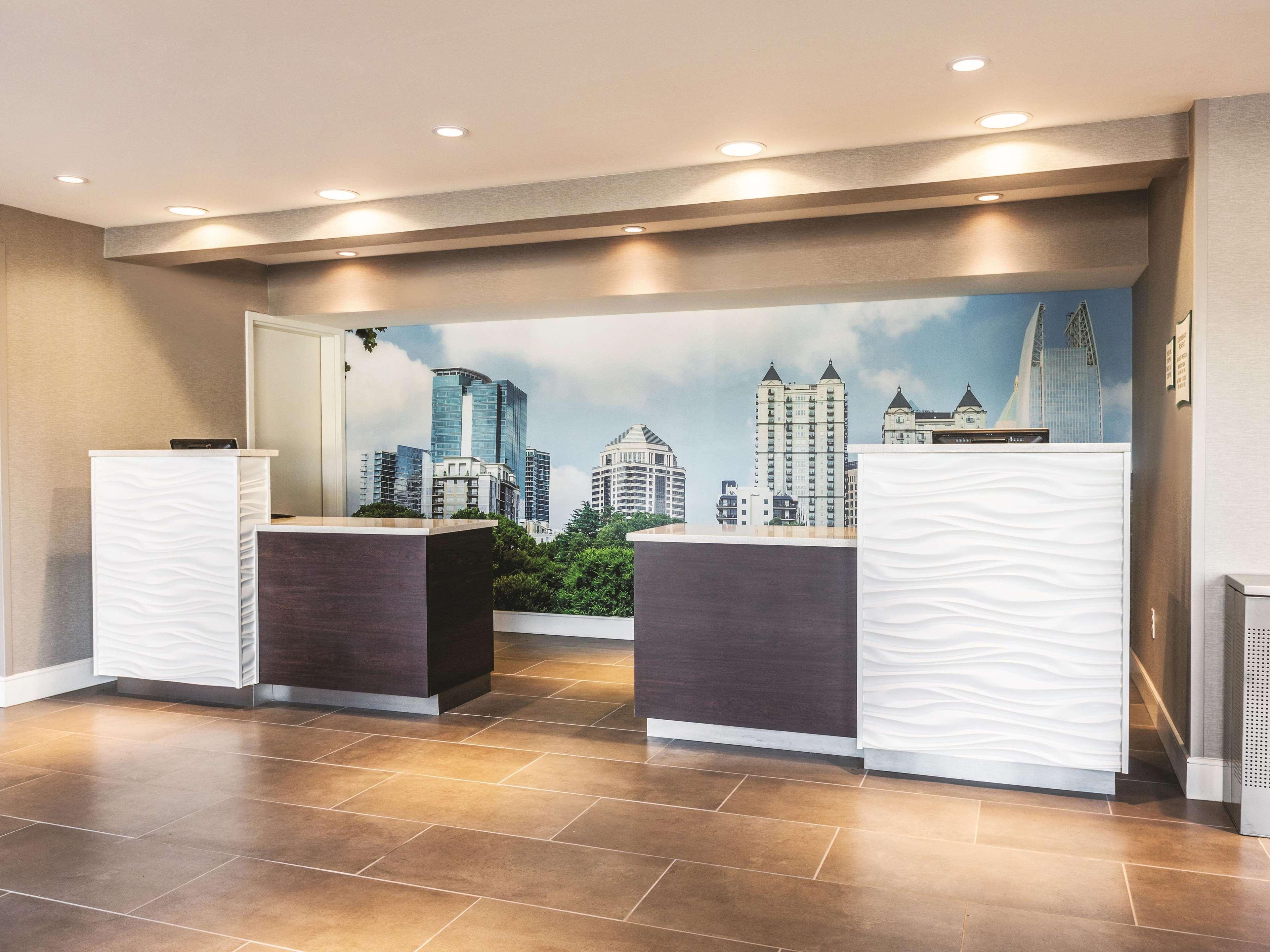 Готель La Quinta By Wyndham Atlanta Midtown - Buckhead Екстер'єр фото