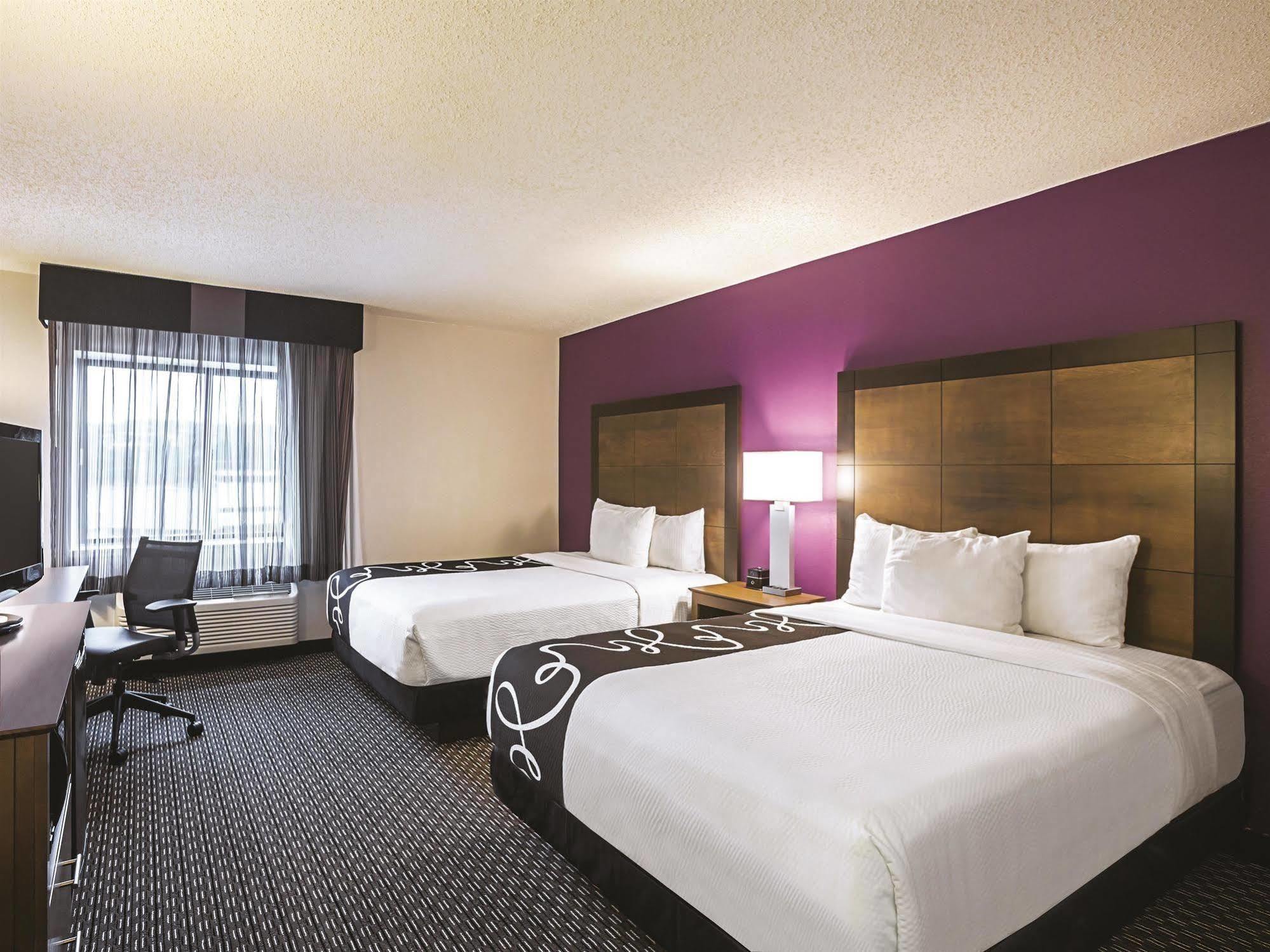 Готель La Quinta By Wyndham Atlanta Midtown - Buckhead Екстер'єр фото